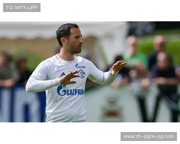 英超球队最新派系动态与权力博弈